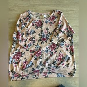 Floral light weight t-shirt sweater